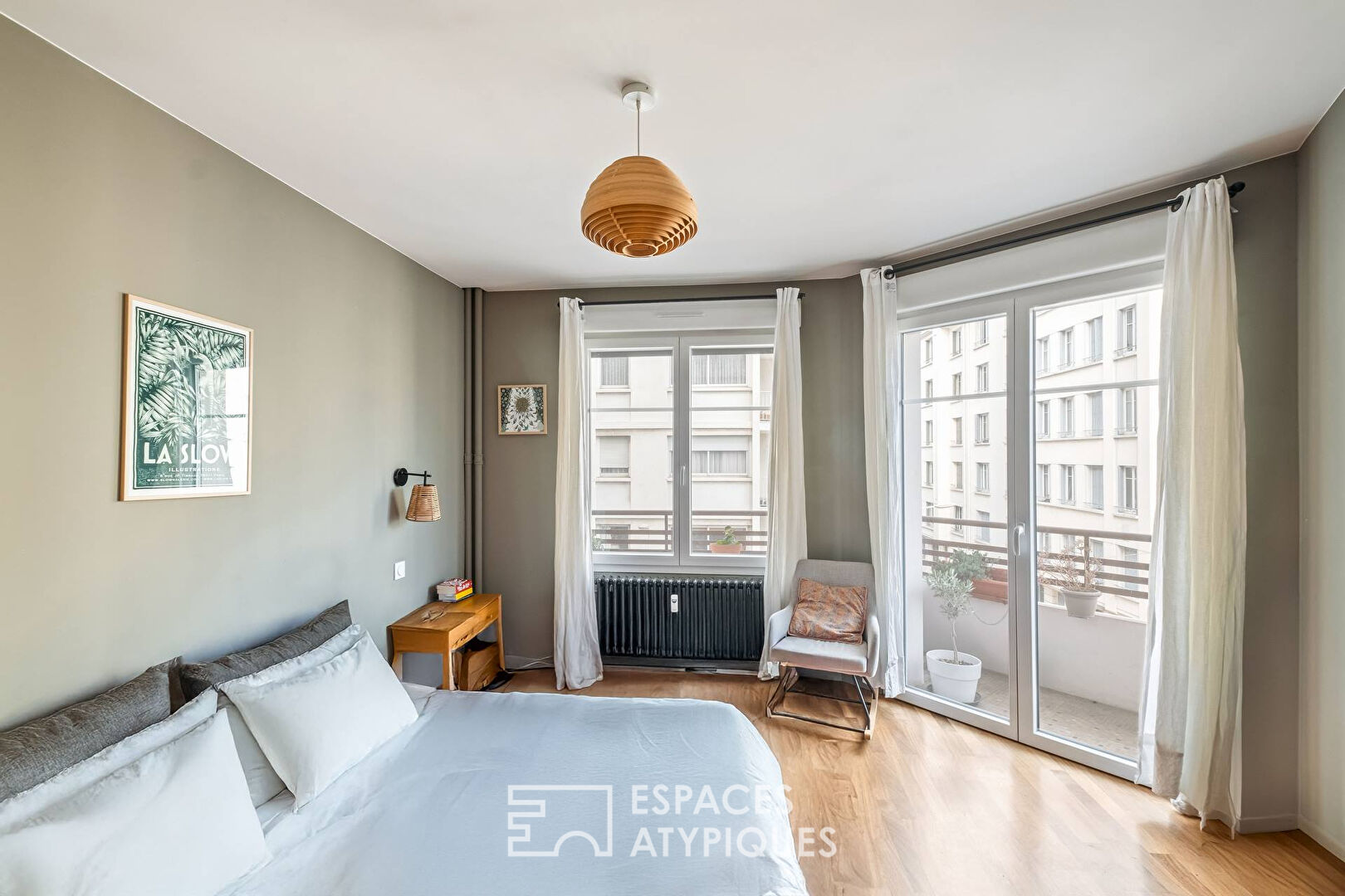 Rénovation contemporain avec balcon à Jean Macé