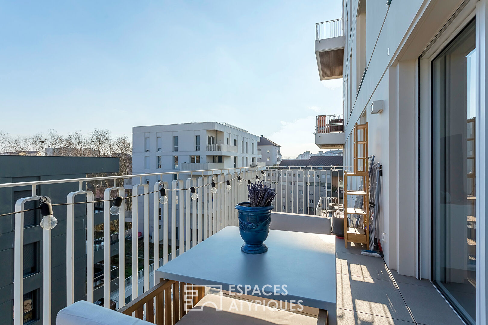 Appartement T2 récent avec terrasse