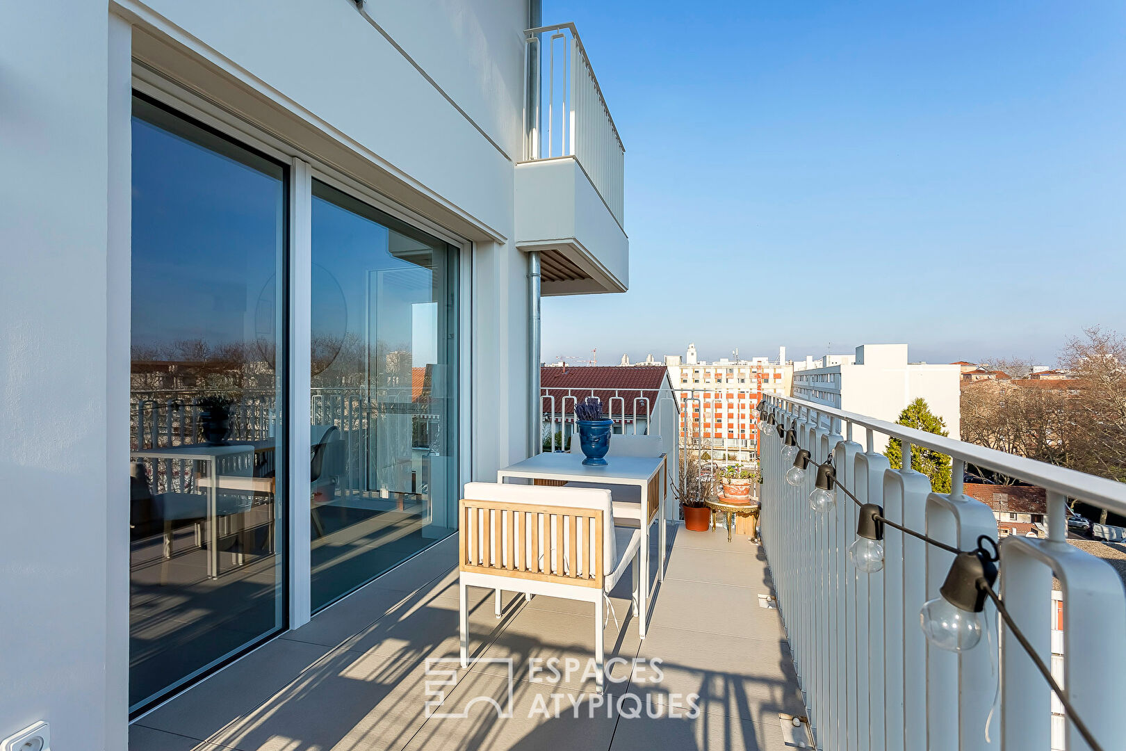 Appartement T2 récent avec terrasse