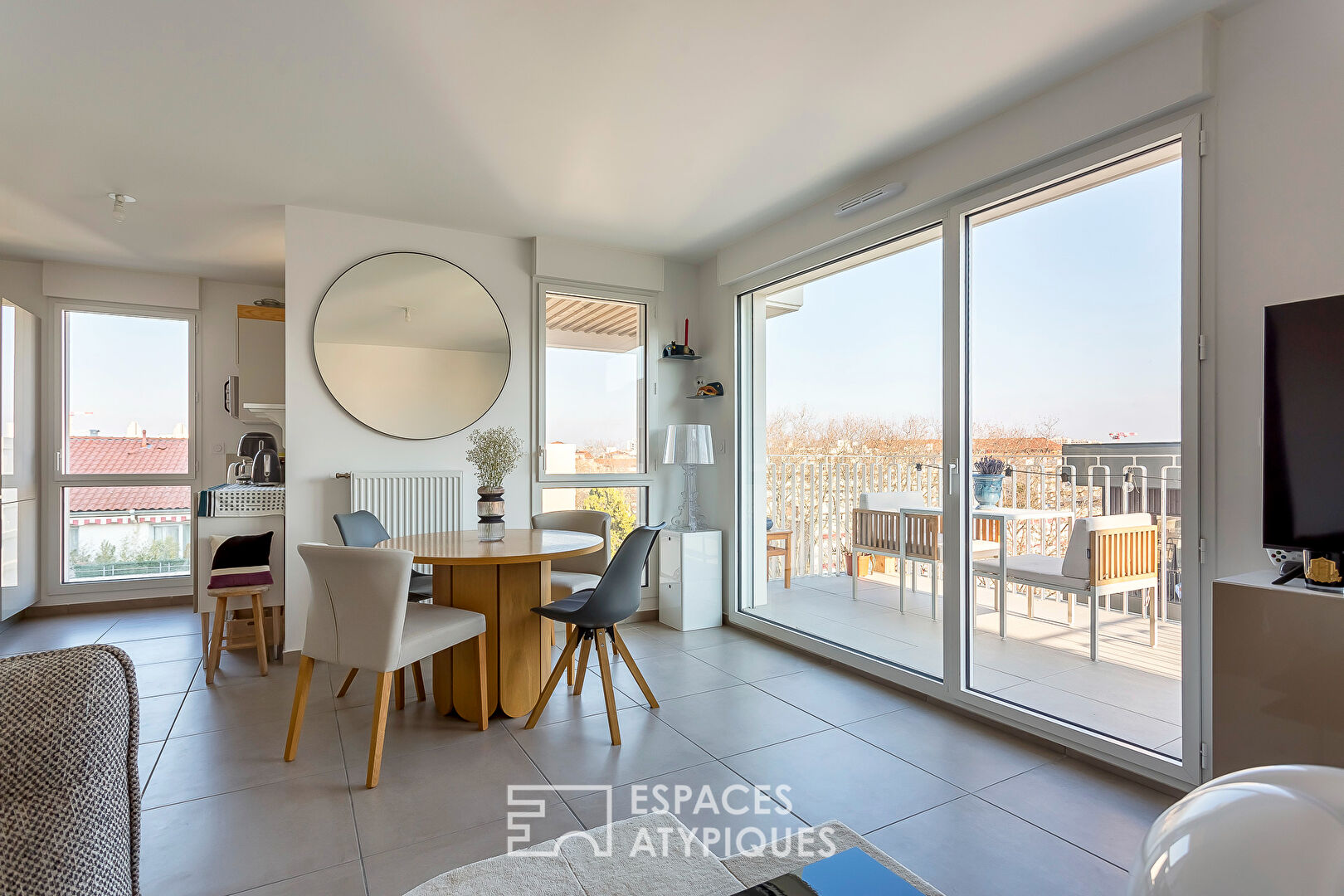 Appartement T2 récent avec terrasse