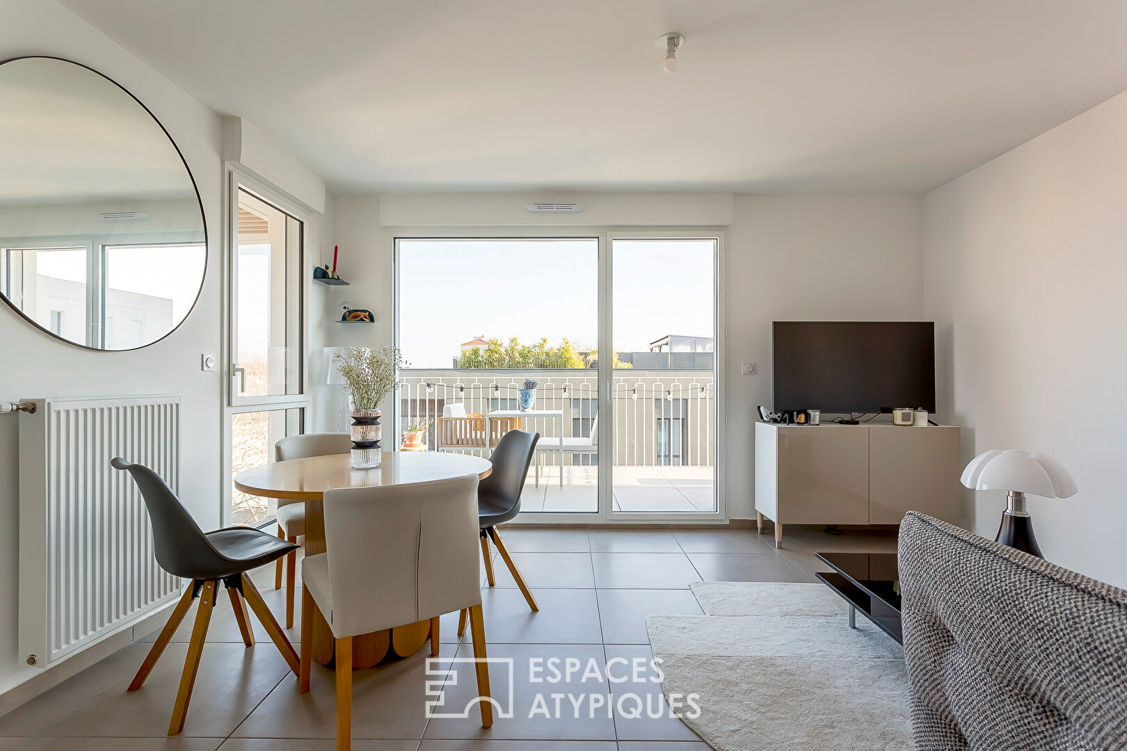 Appartement T2 récent avec terrasse