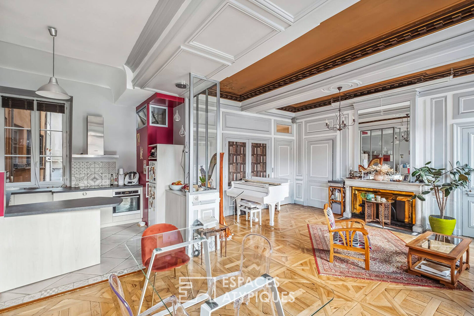 Renovated family apartment with view of the Saône