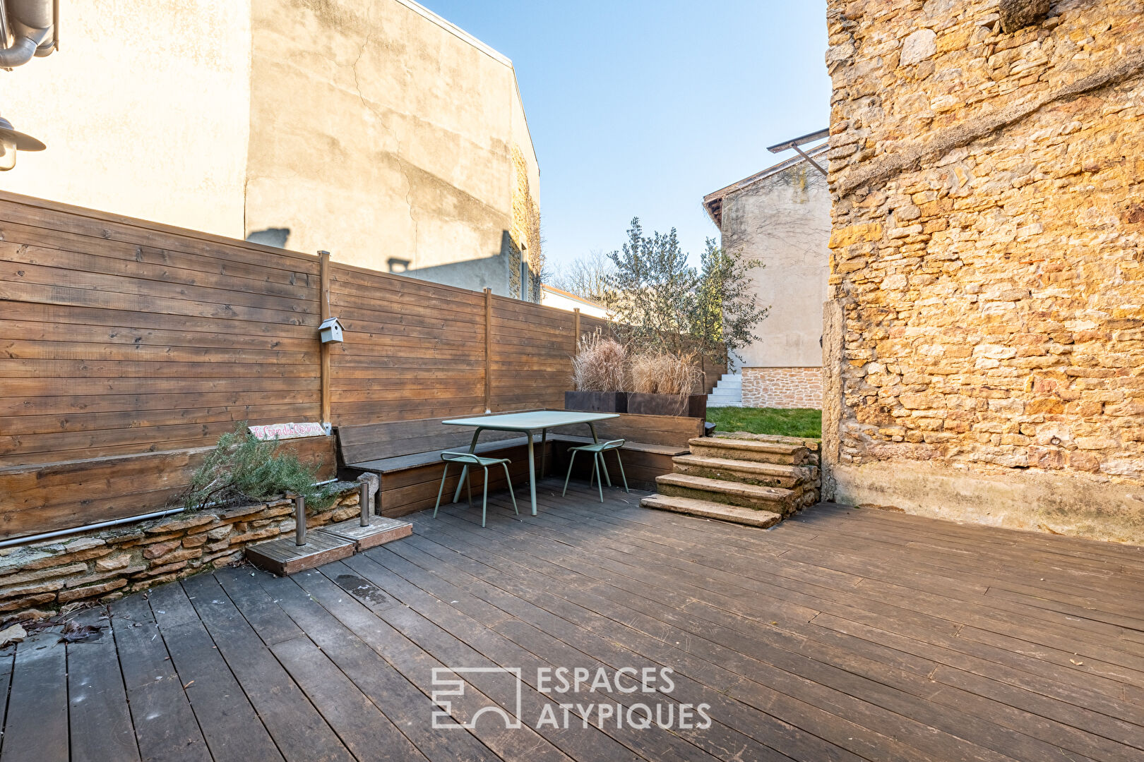 Charmante maison de village rénovée avec jardin et piscine