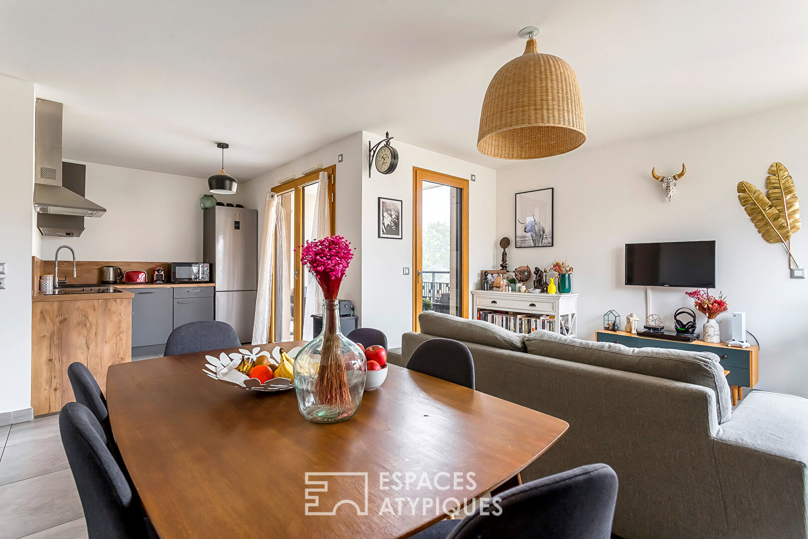 Appartement contemporain avec terrasse