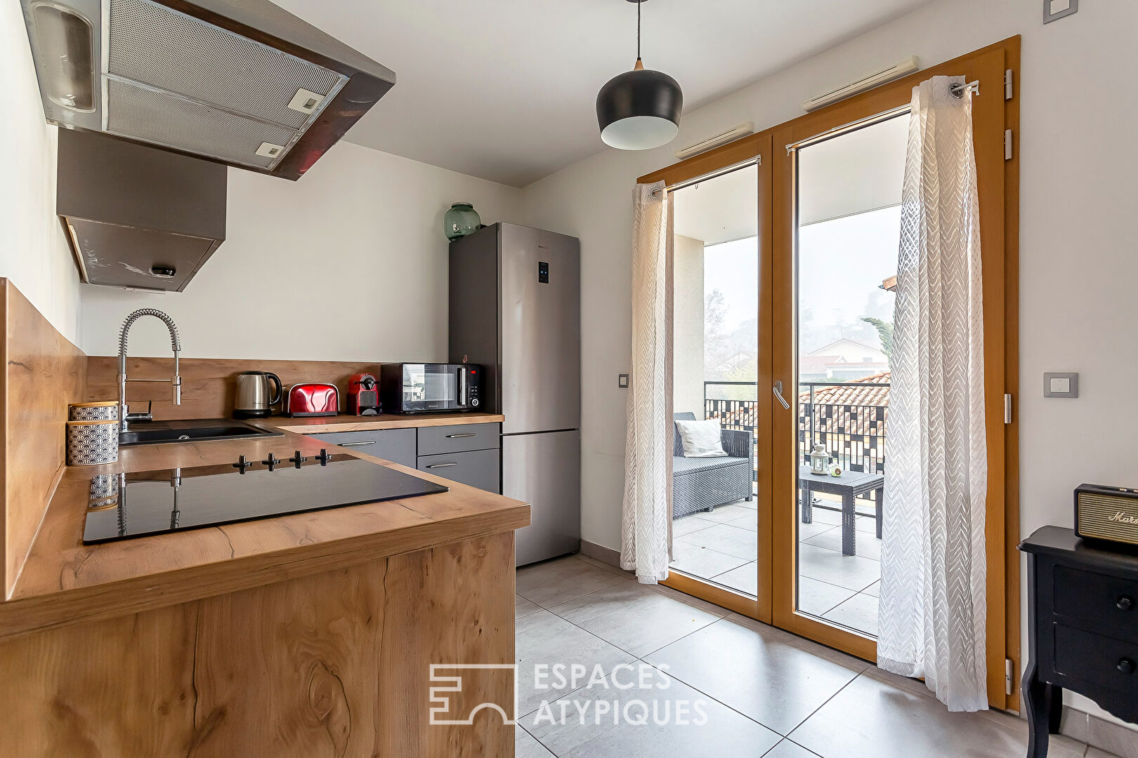 Appartement contemporain avec terrasse