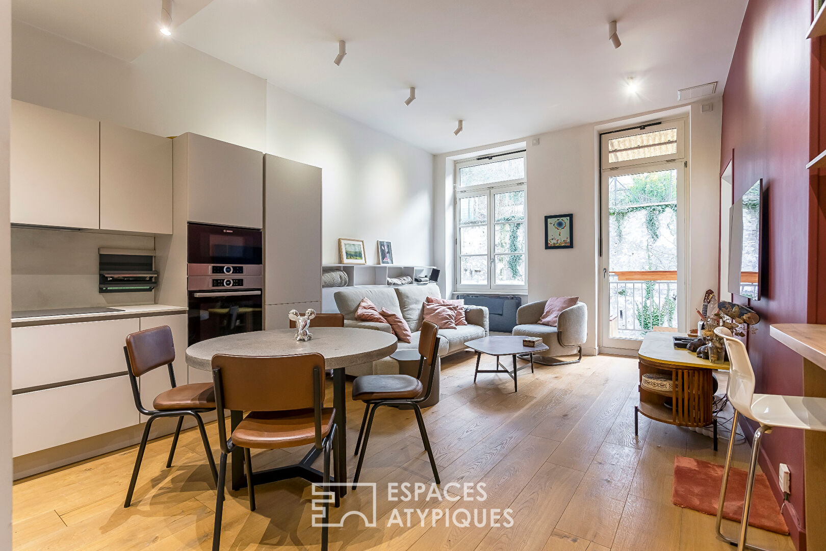 Appartement rénové au dernier étage