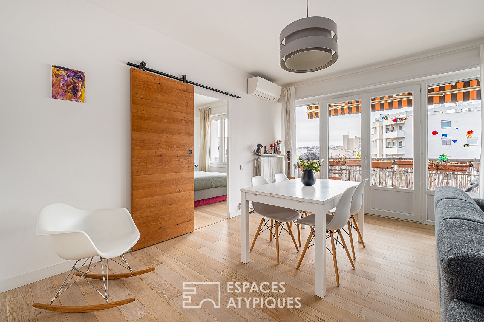 Appartement rénové en dernier étage au coeur du 6e arrondissement