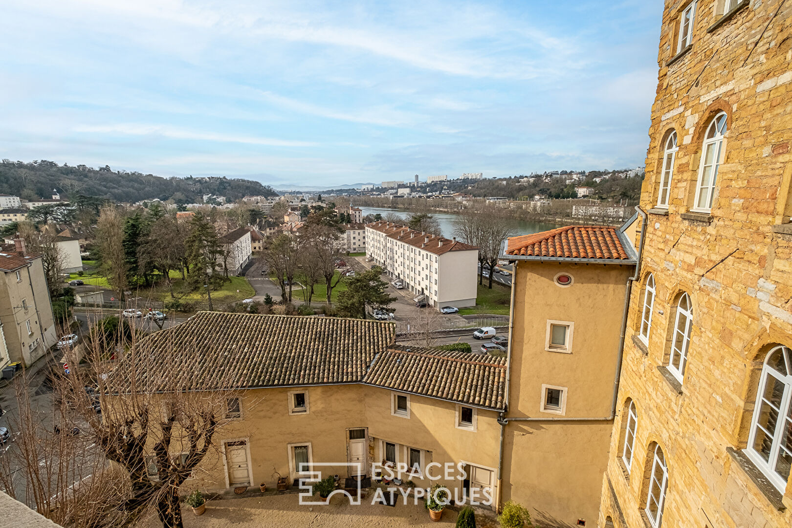 Magnifique duplex avec vue sur la Saône