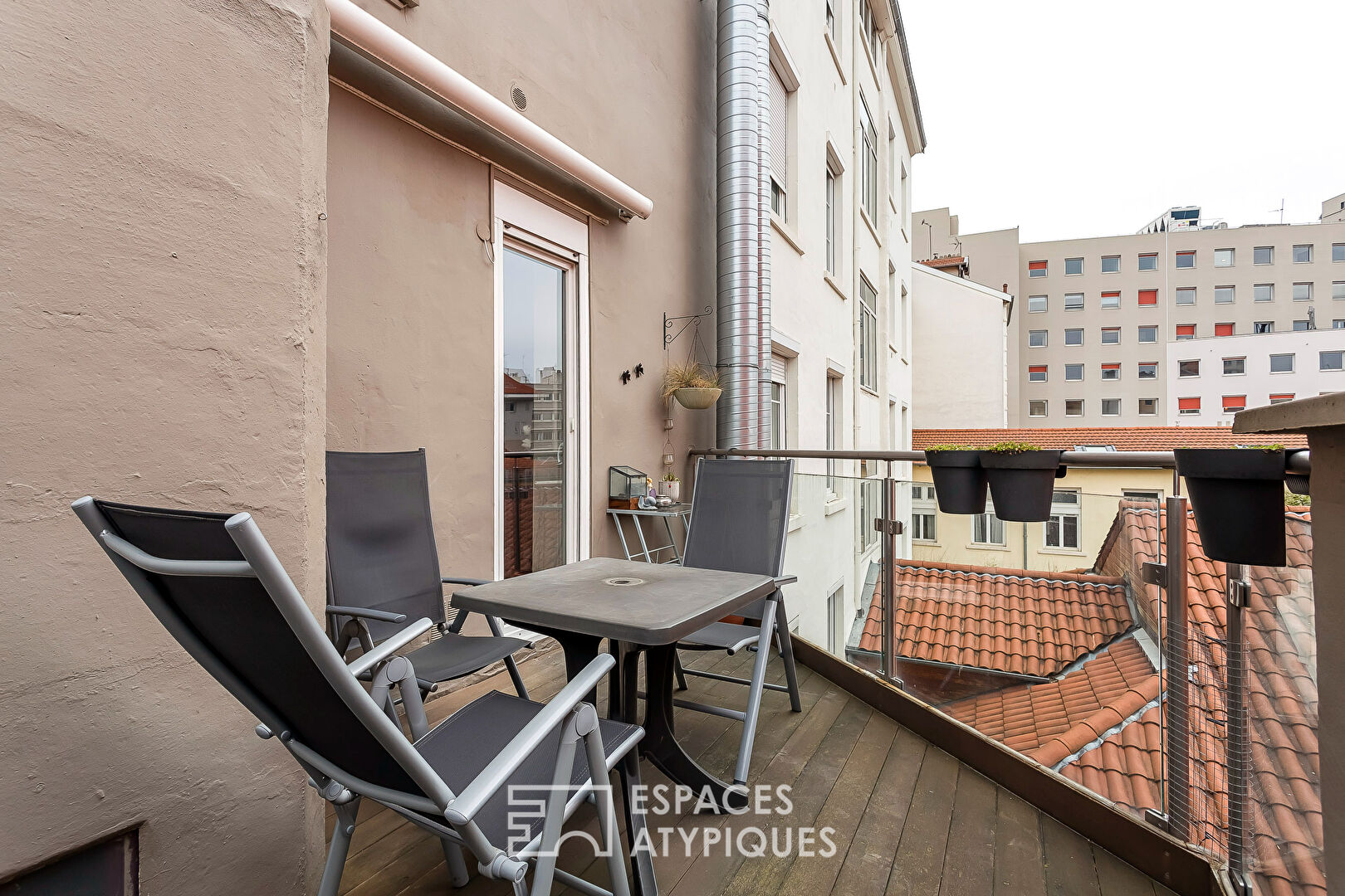 Duplex avec terrasse à la jonction de Lyon 6