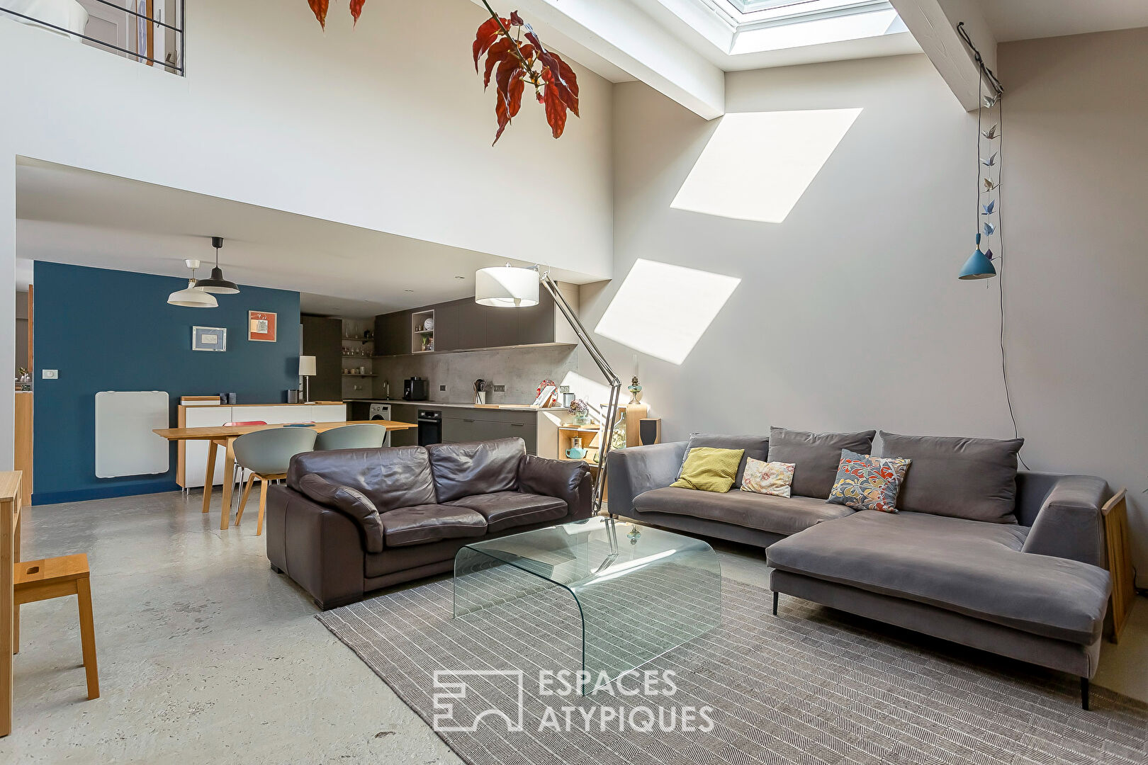 Loft rénové quartier monplaisir