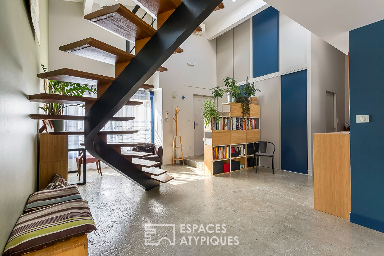 Loft rénové quartier monplaisir