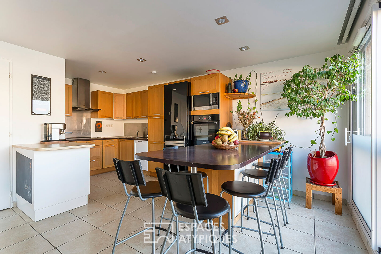 Family apartment overlooking the Saone