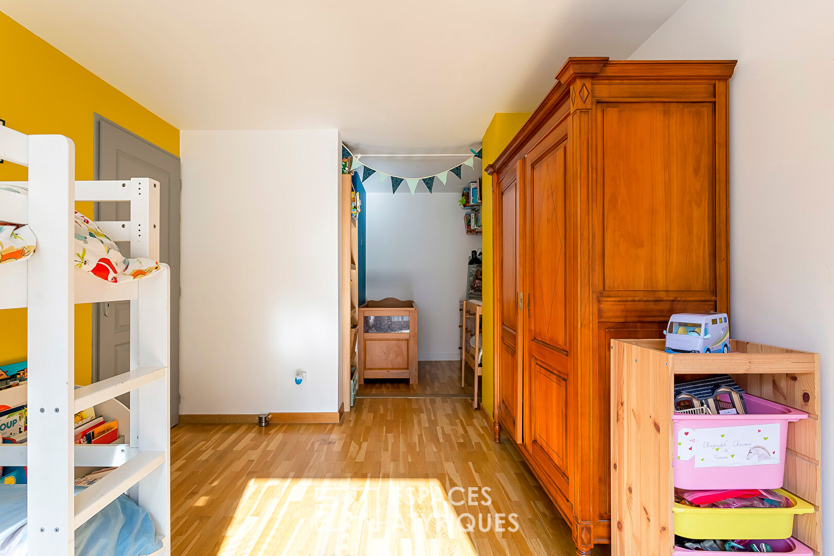 Family apartment overlooking the Saone