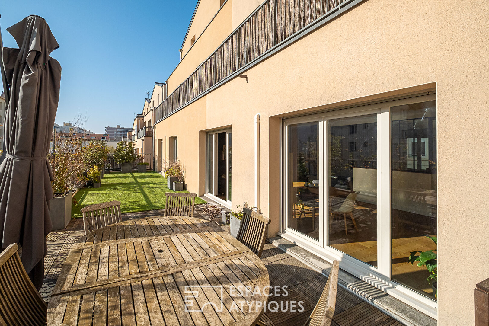 Appartement contemporain avec terrasse à Monplaisir