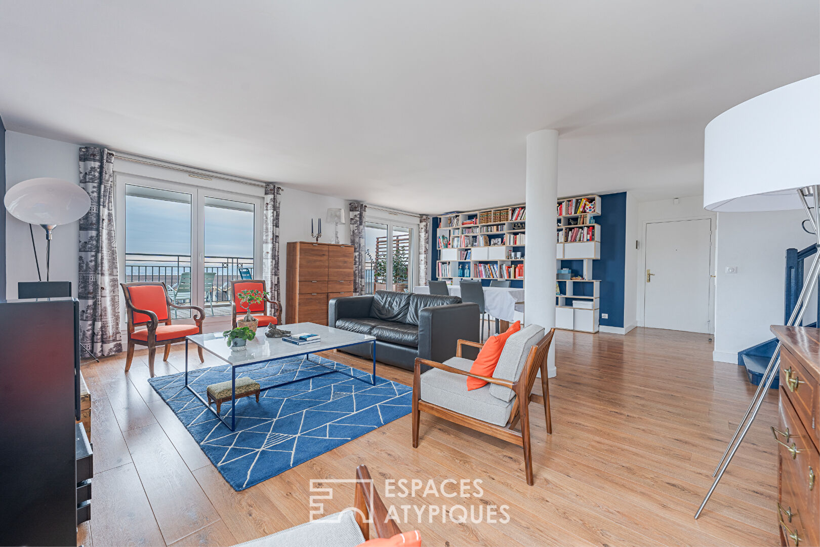 Top floor duplex with terrace and view