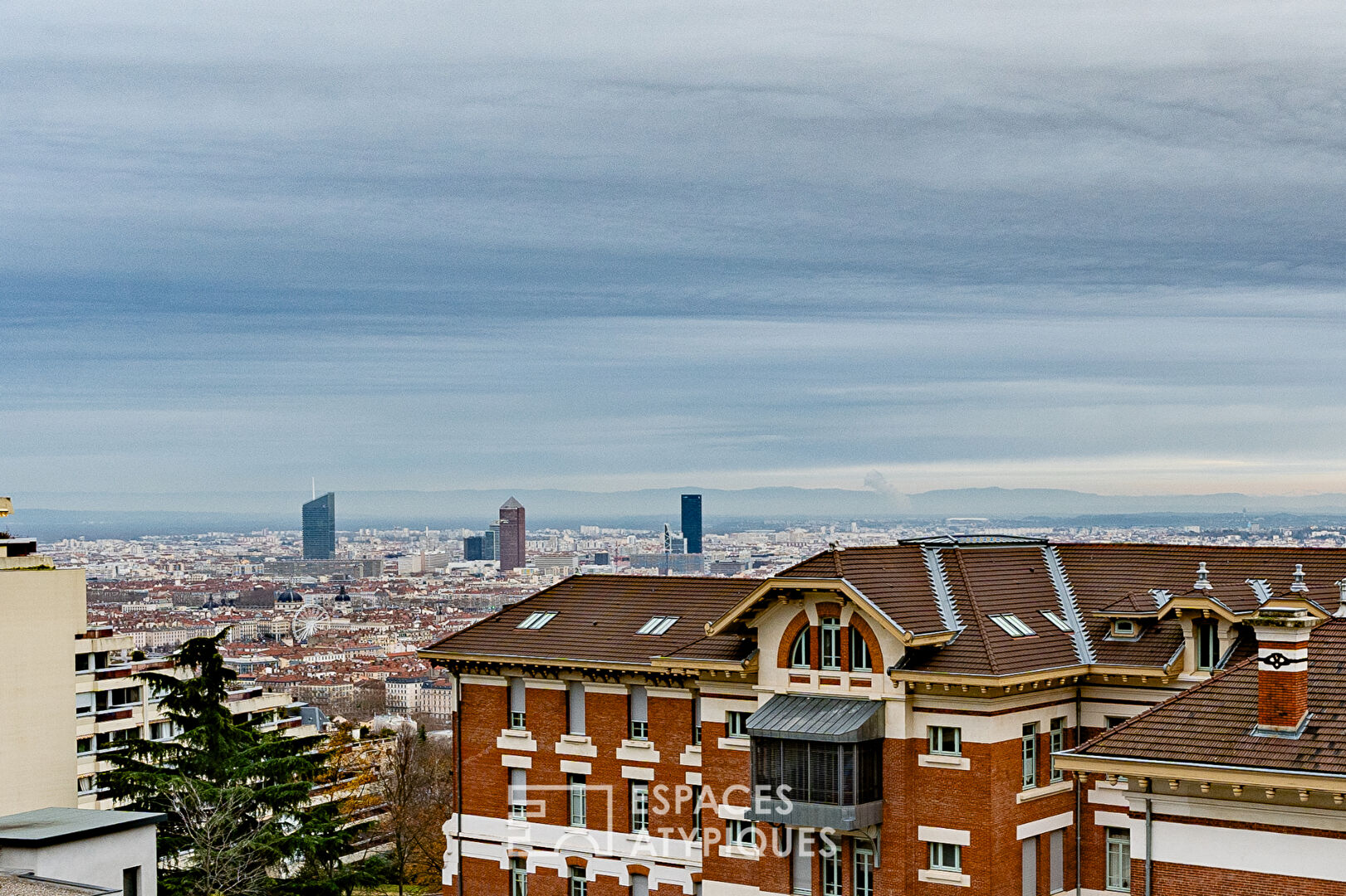 Top floor duplex with terrace and view