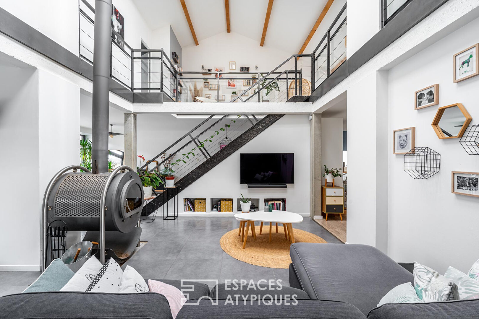 Loft avec piscine