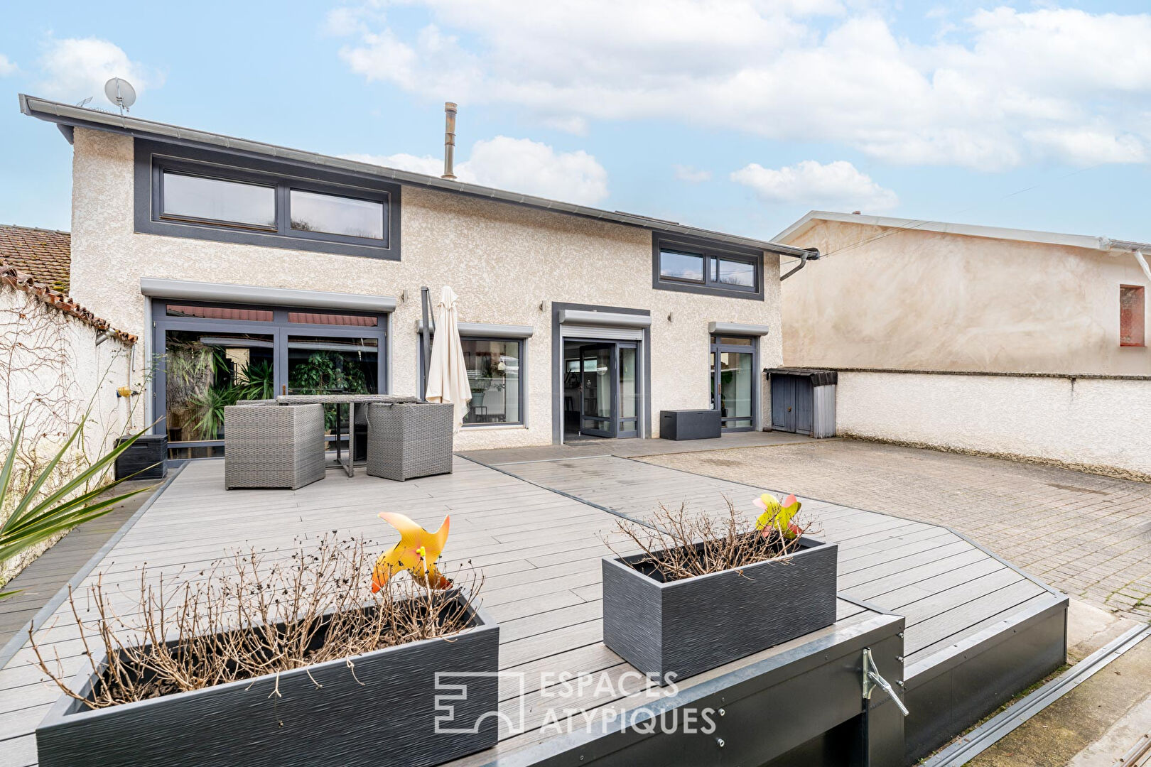 Loft avec piscine