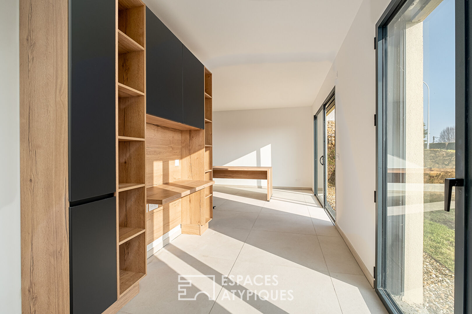 Duplex contemporain avec jardin