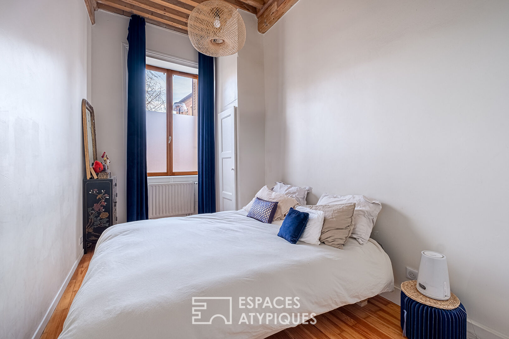 Renovated old apartment with garden in the heart of Saint-Just