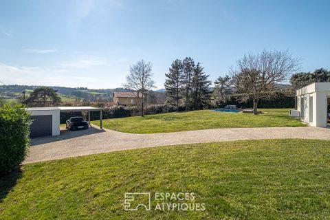 Architect-designed house with a view in a bucolic setting