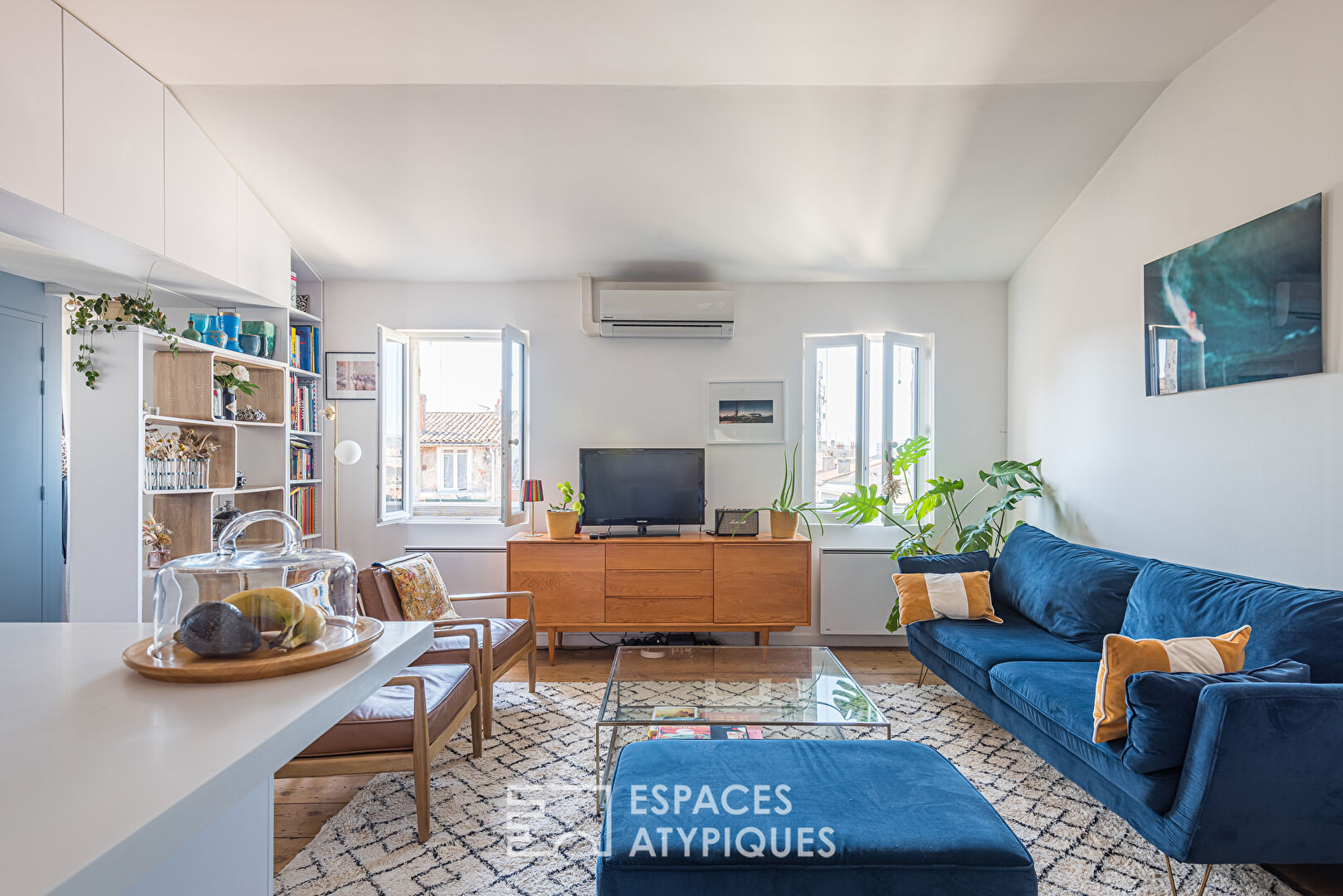 Our favorite apartment on rue Notre Dame