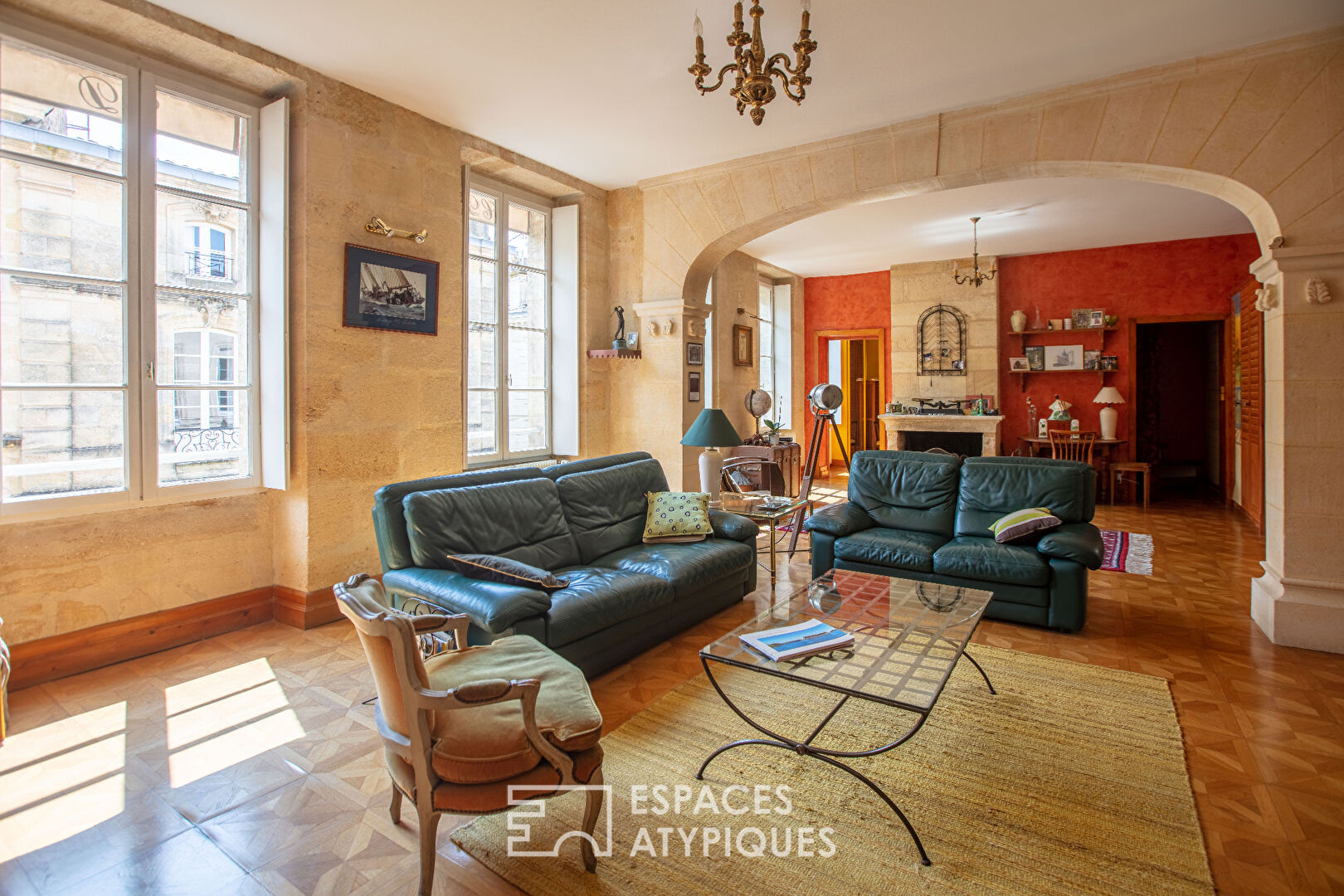 Apartment with double terrace rue Notre Dame