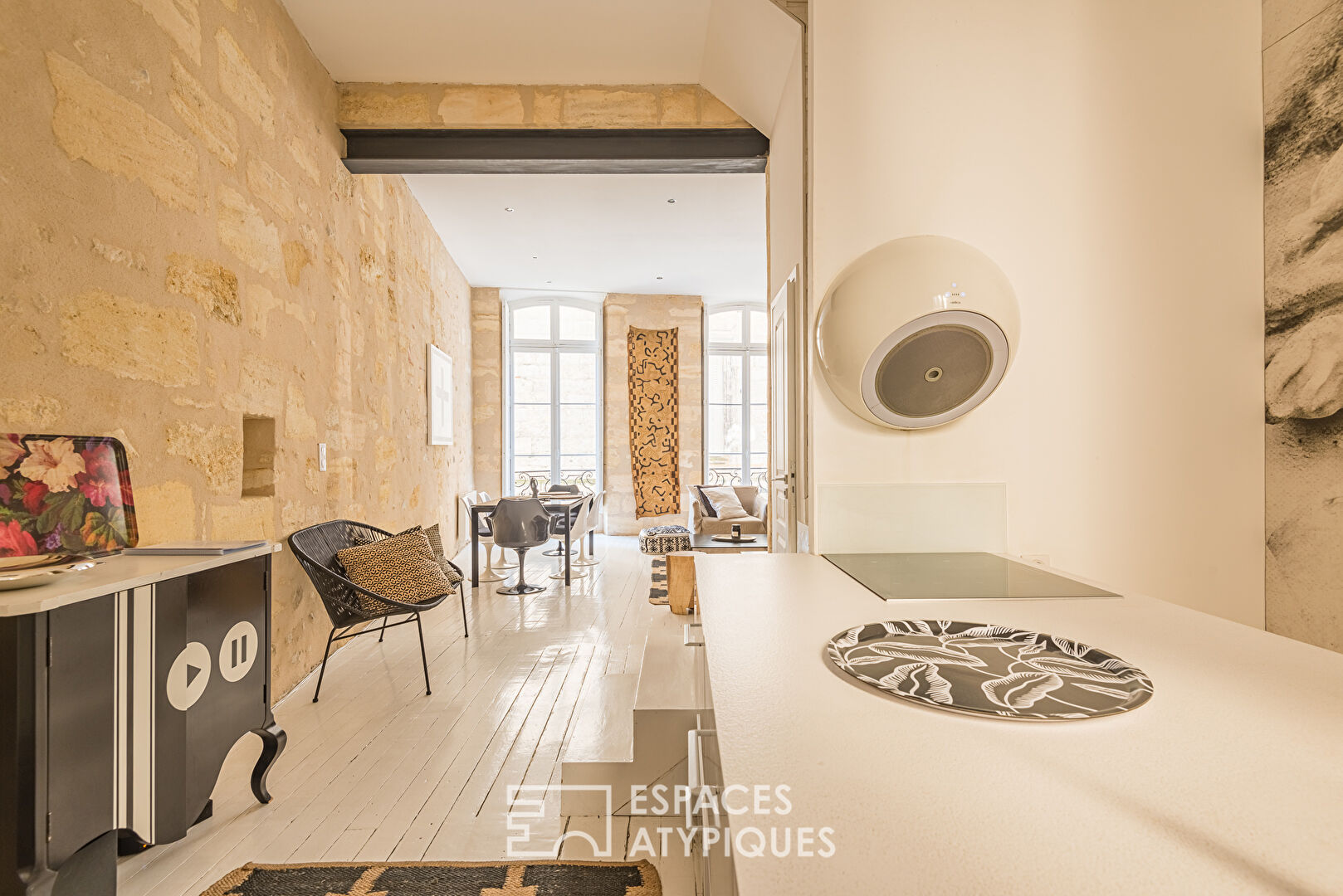 The elegant renovated duplex in the city center