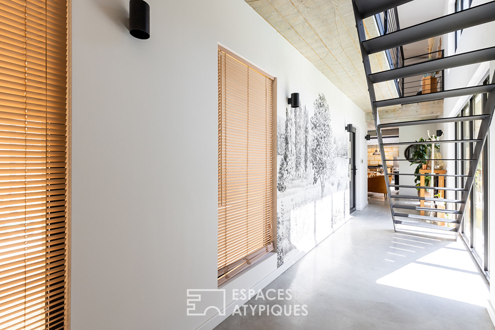 Maison familiale en pierre avec jardin et piscine à la Bastide