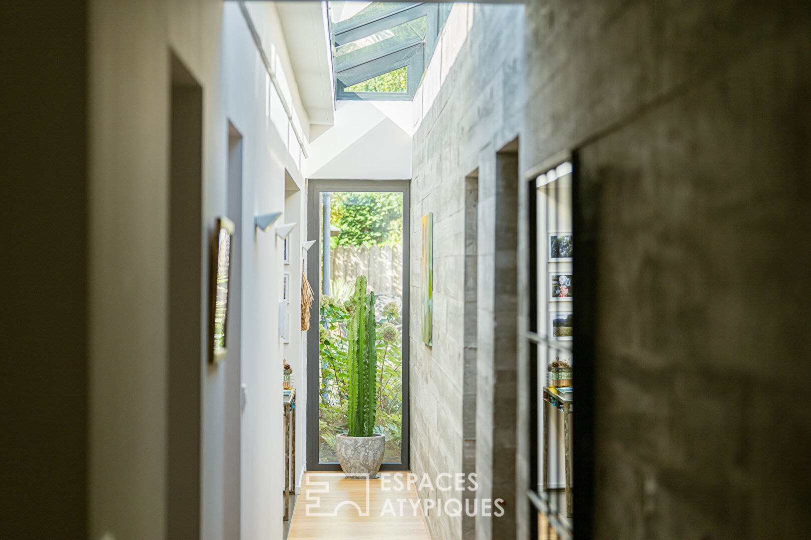 Villa architecturale avec jardin, piscine et garage à Caudéran