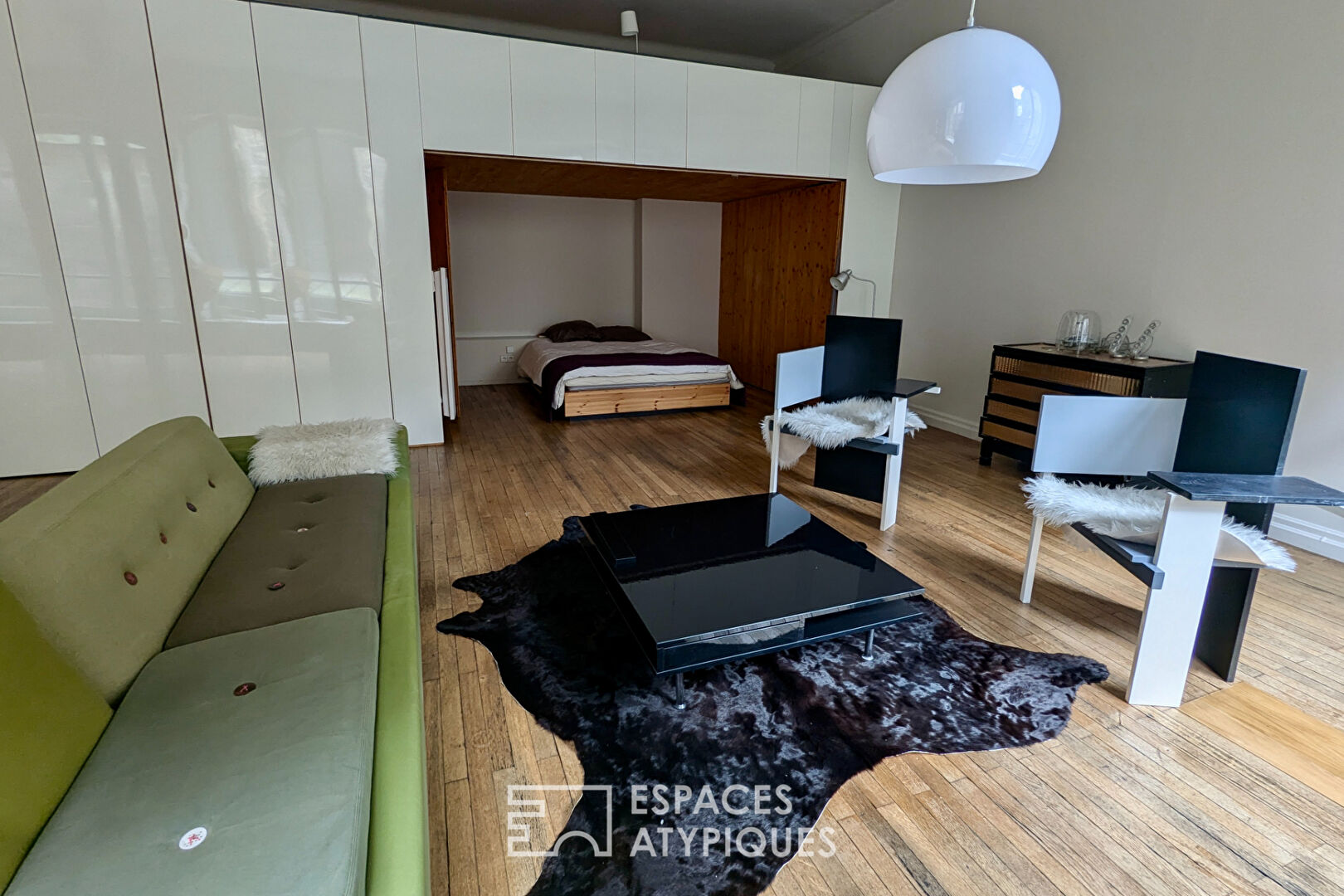 Furnished and renovated loft in the heart of Bordeaux city center