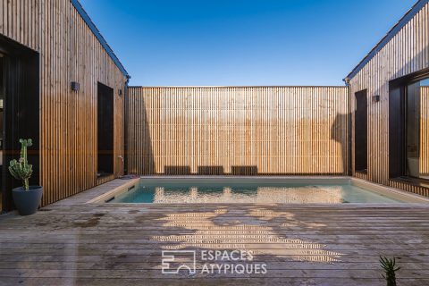 Ancien garage transformé en loft avec piscine et garage