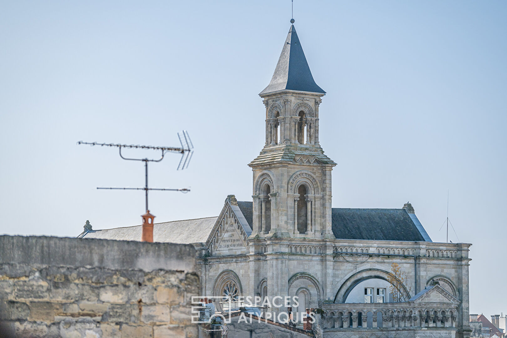 Le cocon exceptionnel sous les toits avec double terrasse au Jardin Public