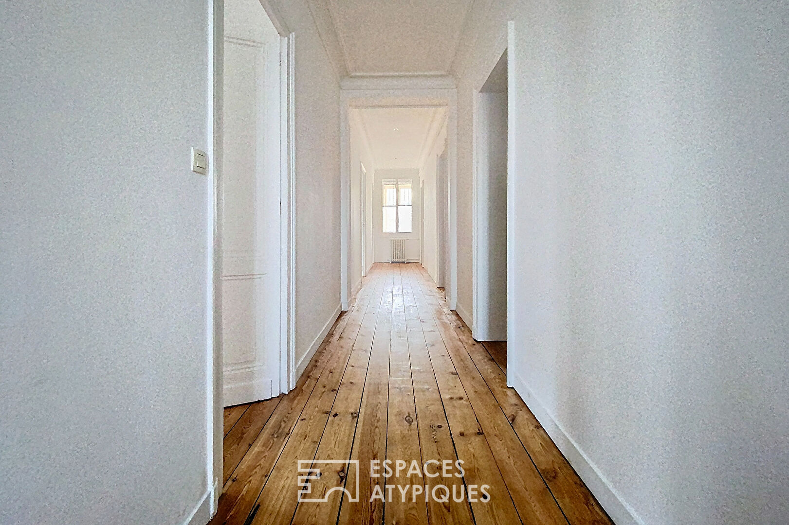 Bourgeois apartment with elevator in the heart of Bordeaux