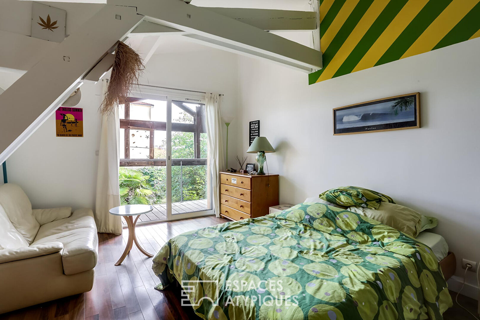 Maison loft avec garage, piscine et jardin