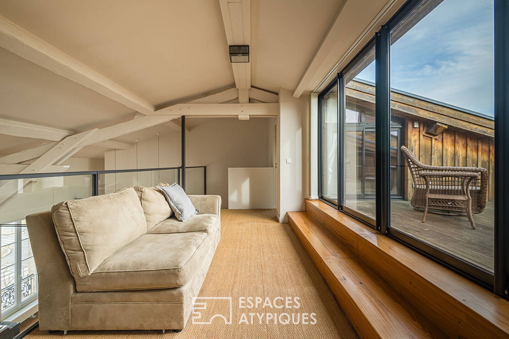 Loft with terrace and open view at La Bastide