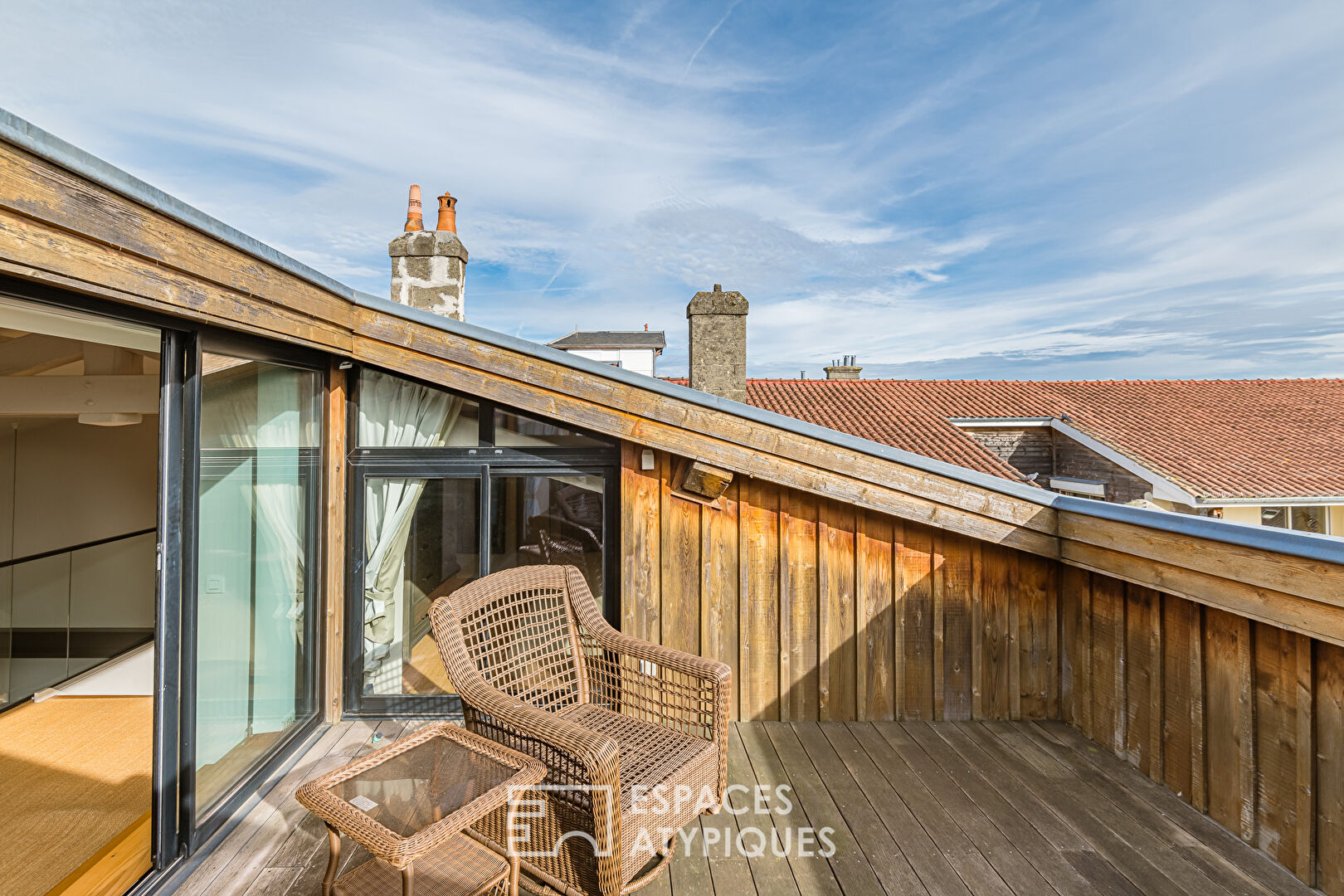 Loft with terrace and open view at La Bastide