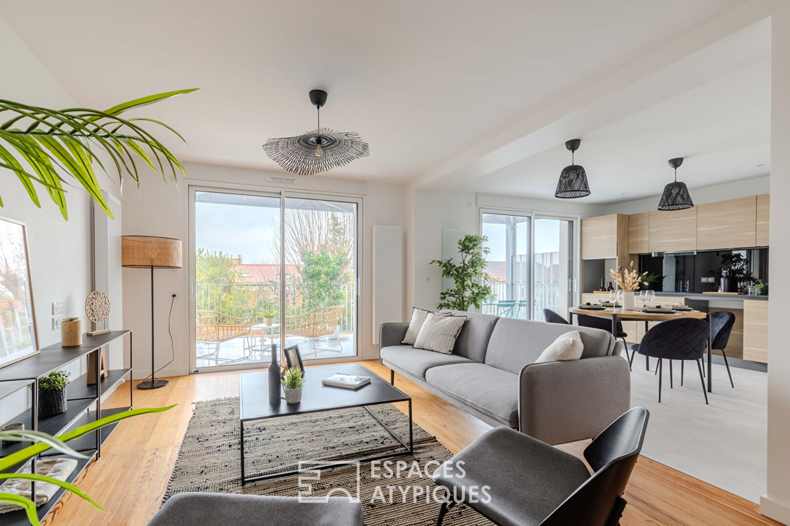 Appartement haut de gamme avec terrasse et garage