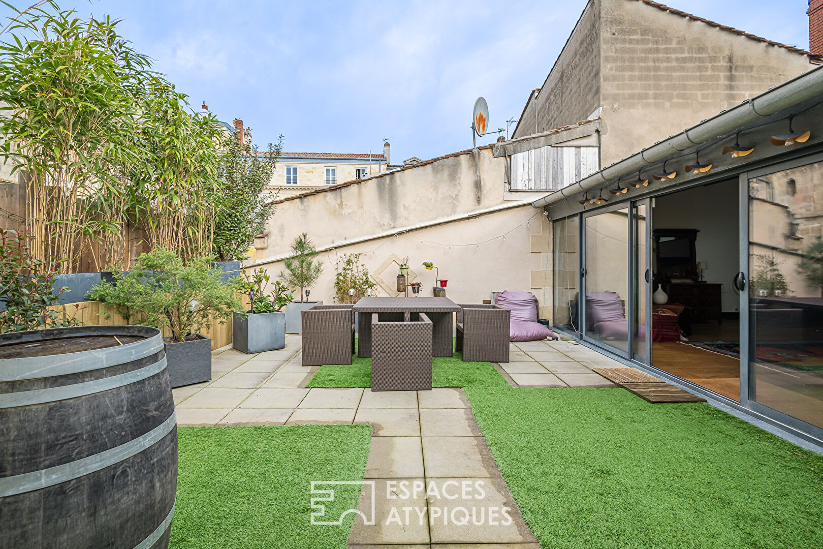 Loft with large garage and terrace