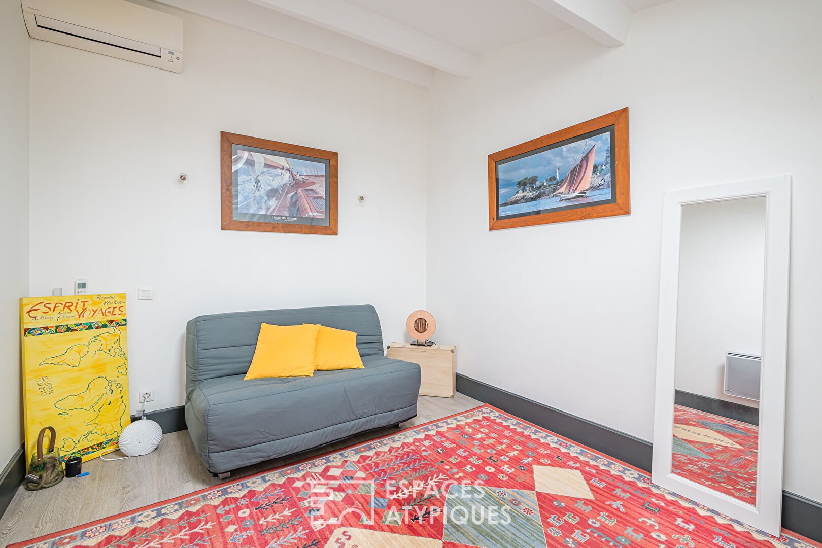 Loft with large garage and terrace