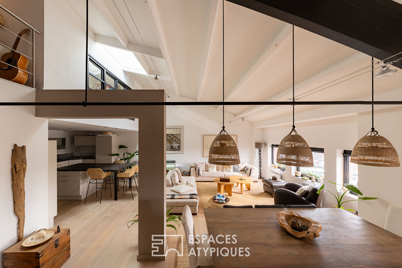 Loft with terrace in an old pottery