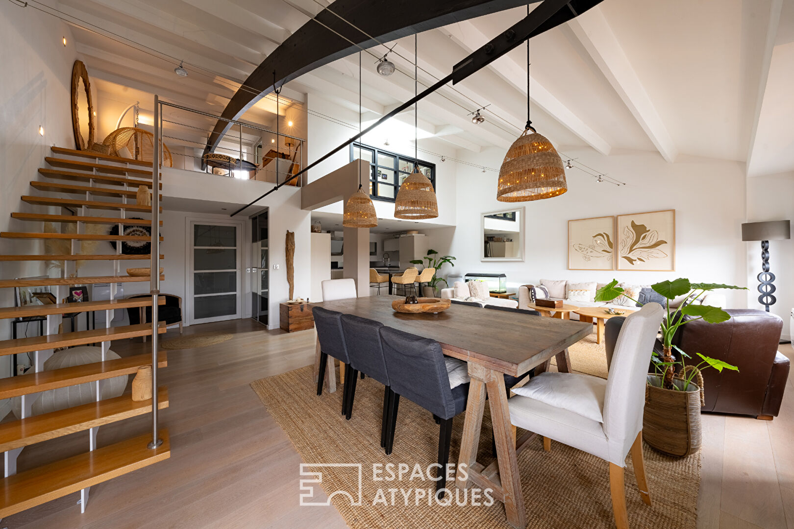 Loft with terrace in an old pottery