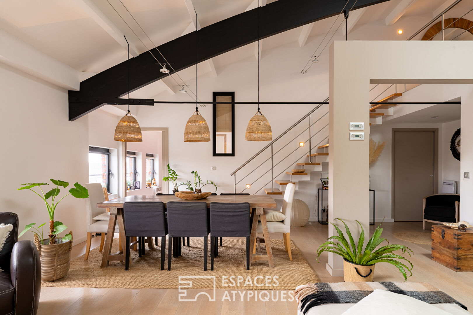 Loft with terrace in an old pottery