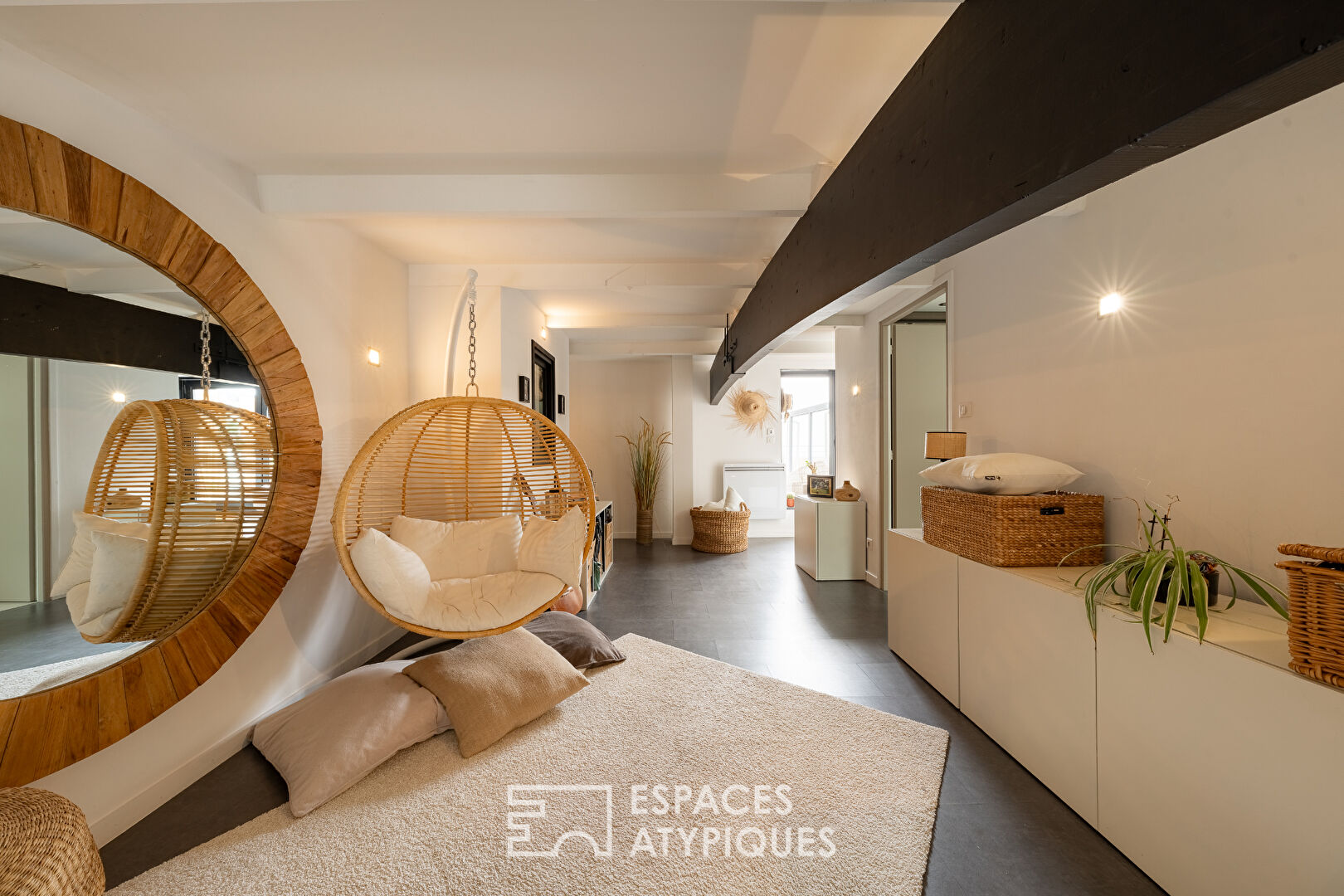 Loft with terrace in an old pottery