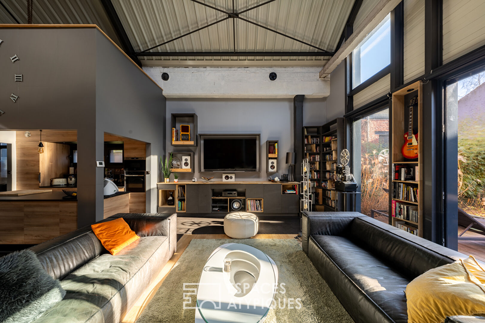 Loft in the heart of a former dye house