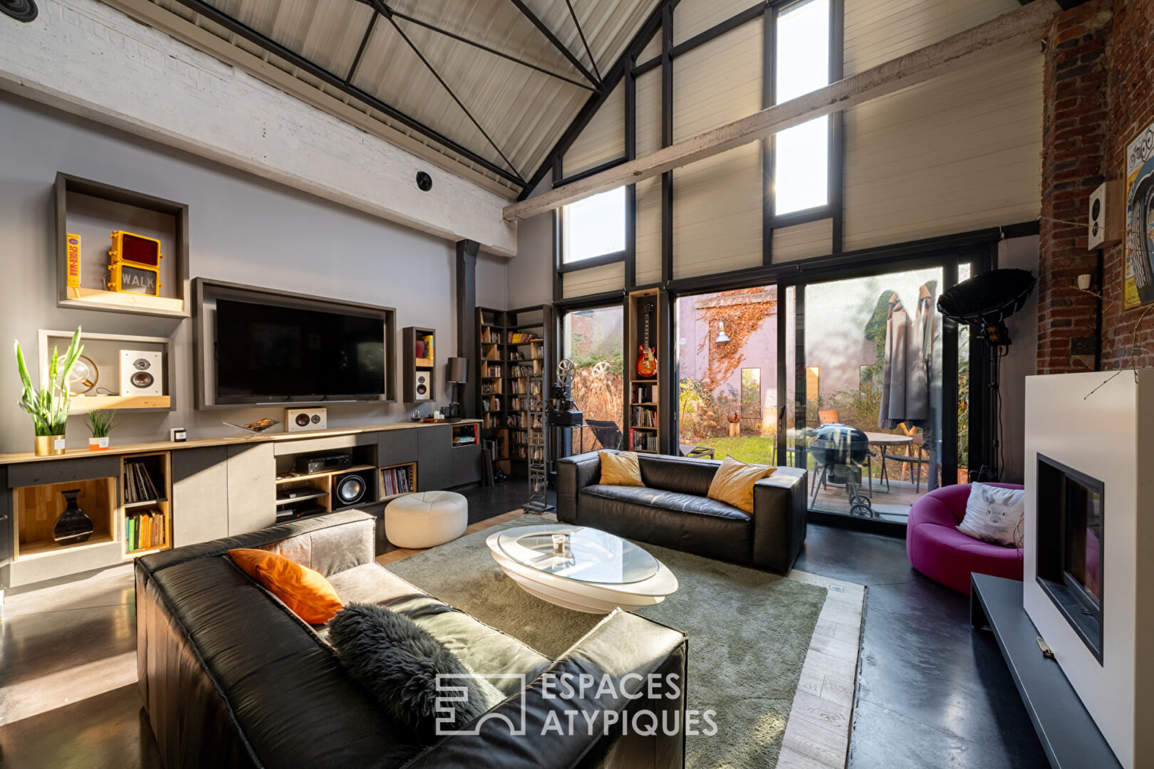 Loft in the heart of a former dye house