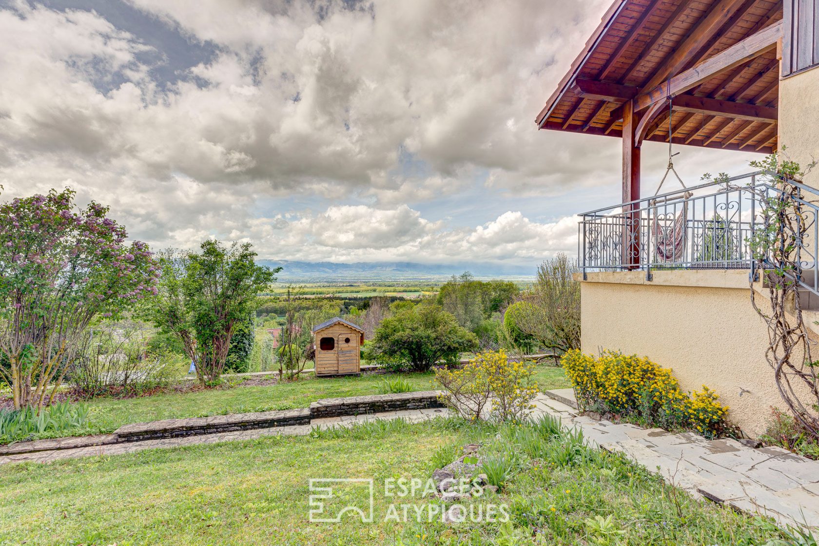 Chalet revisité et vue exceptionnelle