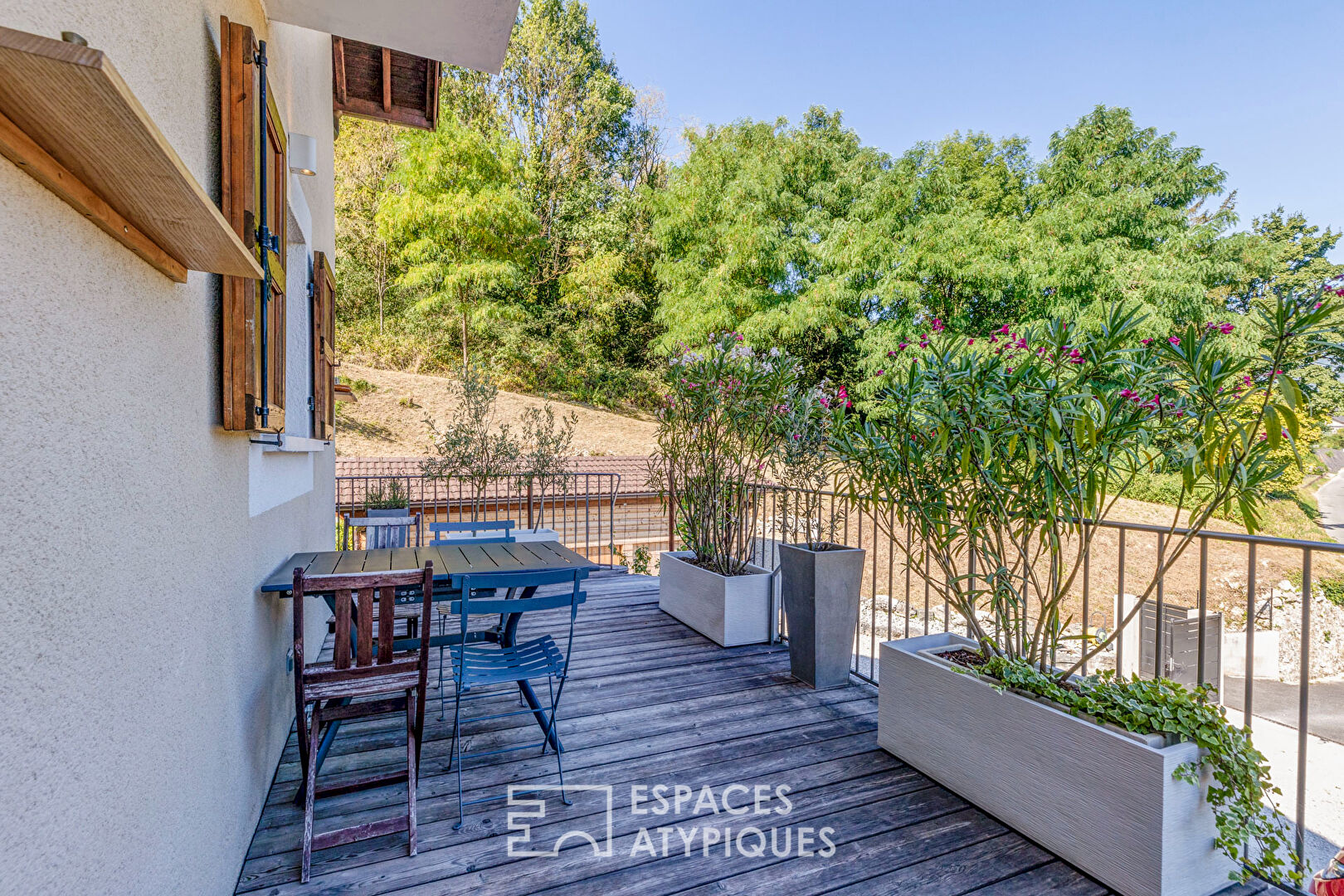 Duplex atypique avec terrasse