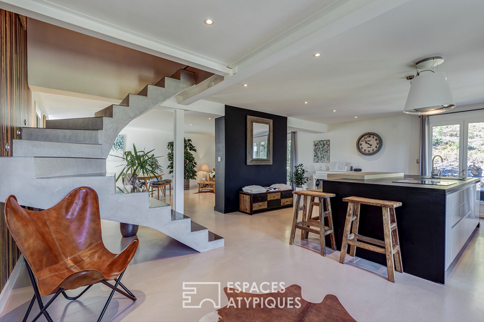 Duplex atypique avec terrasse