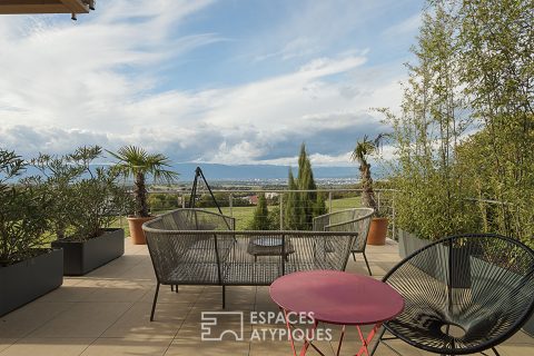 1950s house with panoramic view at the gates of Geneva